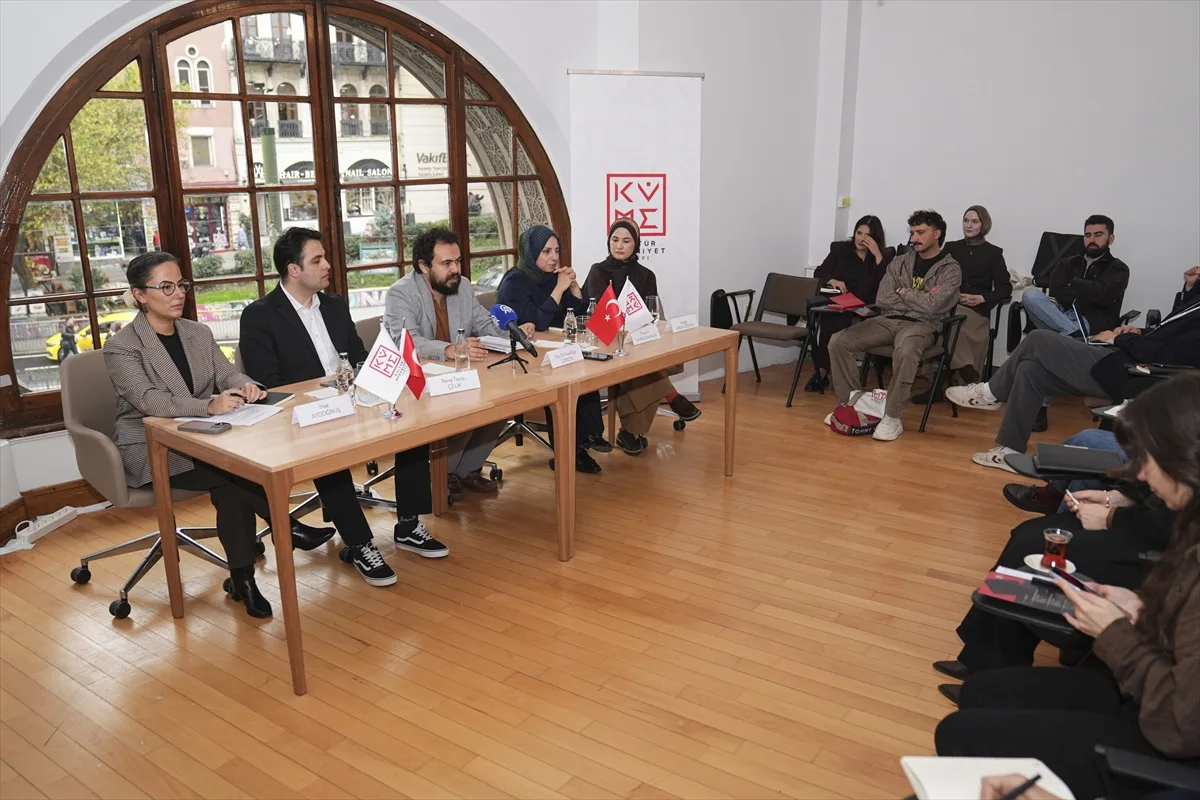 Kültür sanat yayıncılığında dijital platformların etkisi Karaköy'de tartışıldı