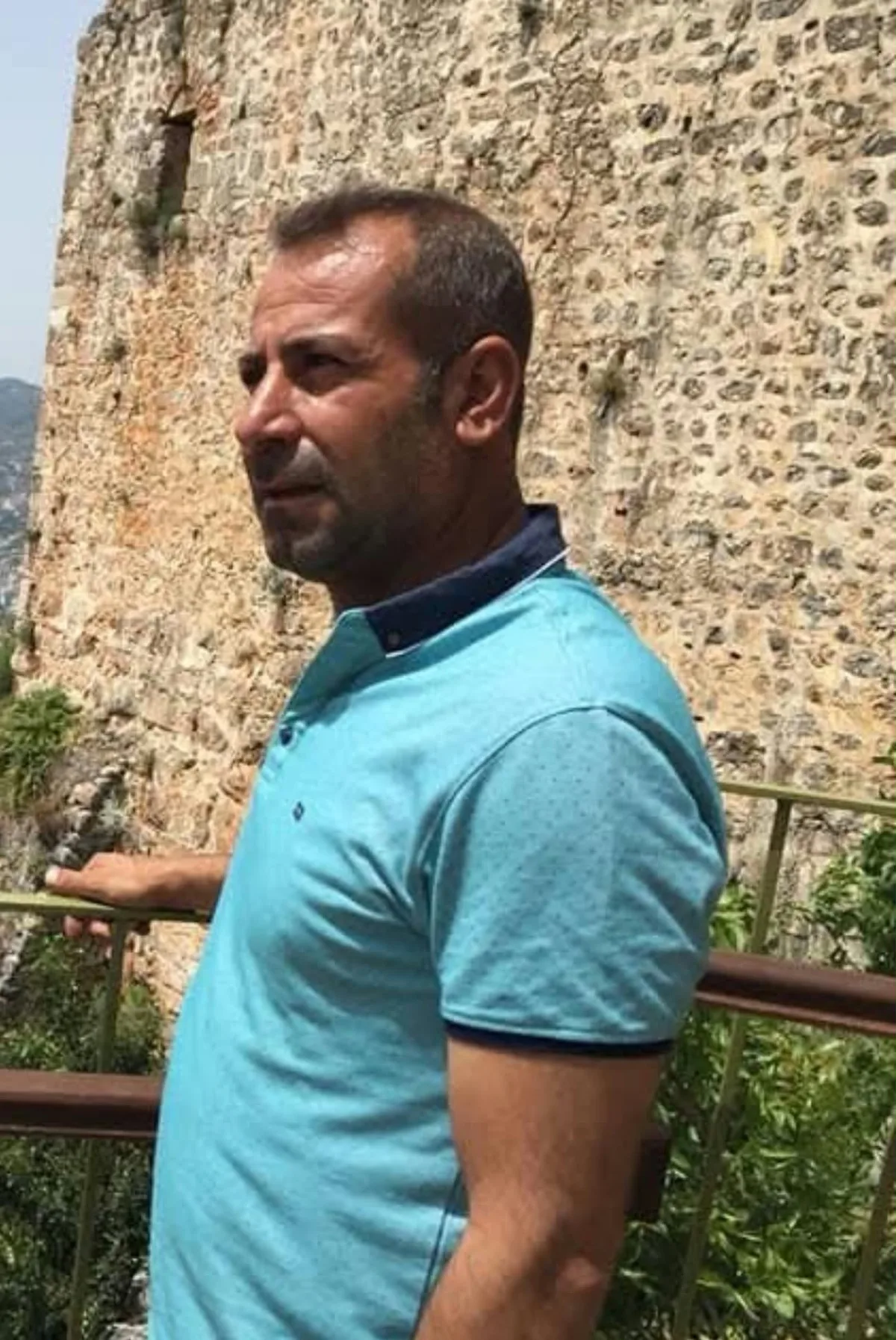 Diyarbakır Bismil'de damda akıma kapılan usta öldü, 2 çırağı ağır yaralandı