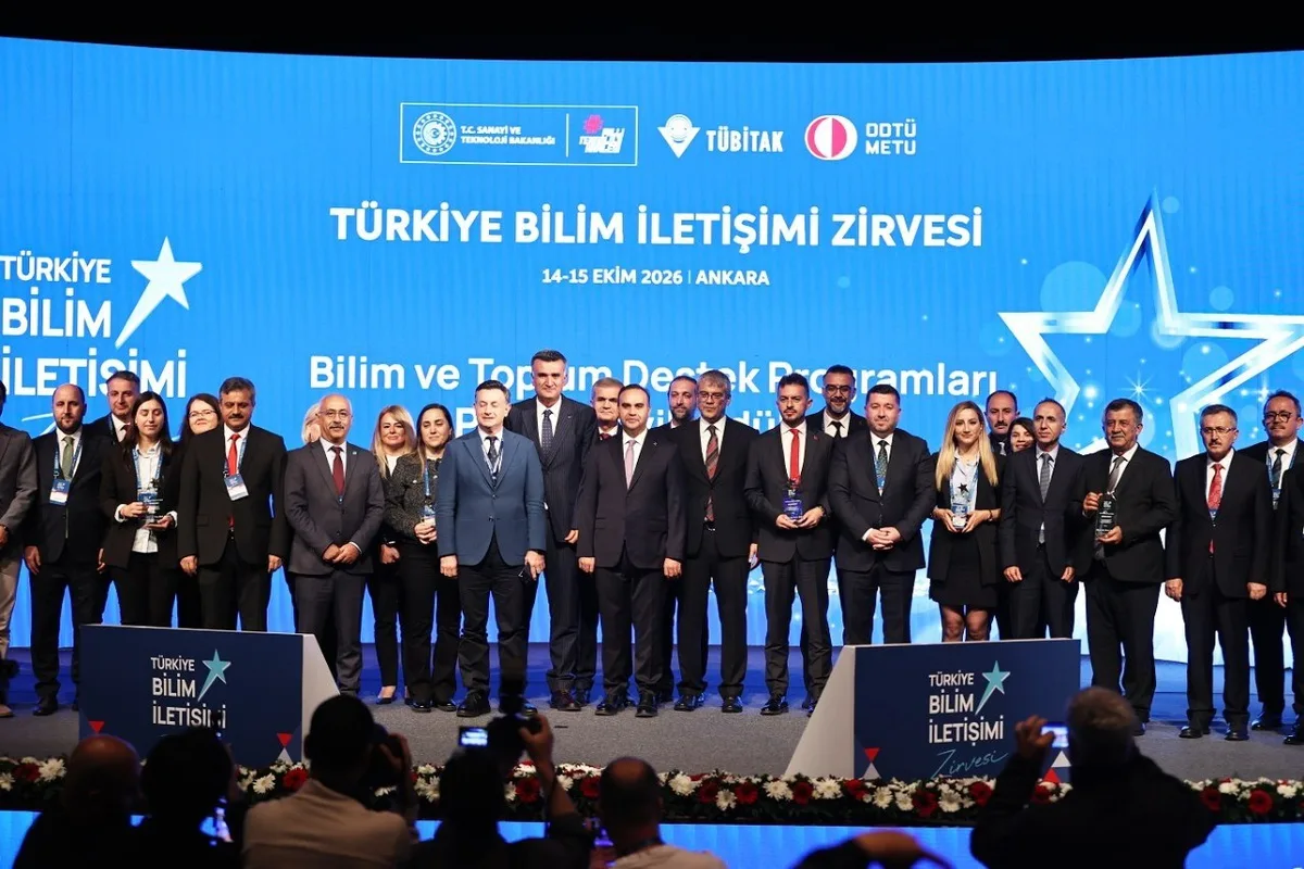 Bakan Kacır, Bilim Zirvesi'nin her yıl farklı üniversitede yapılacağını açıkladı