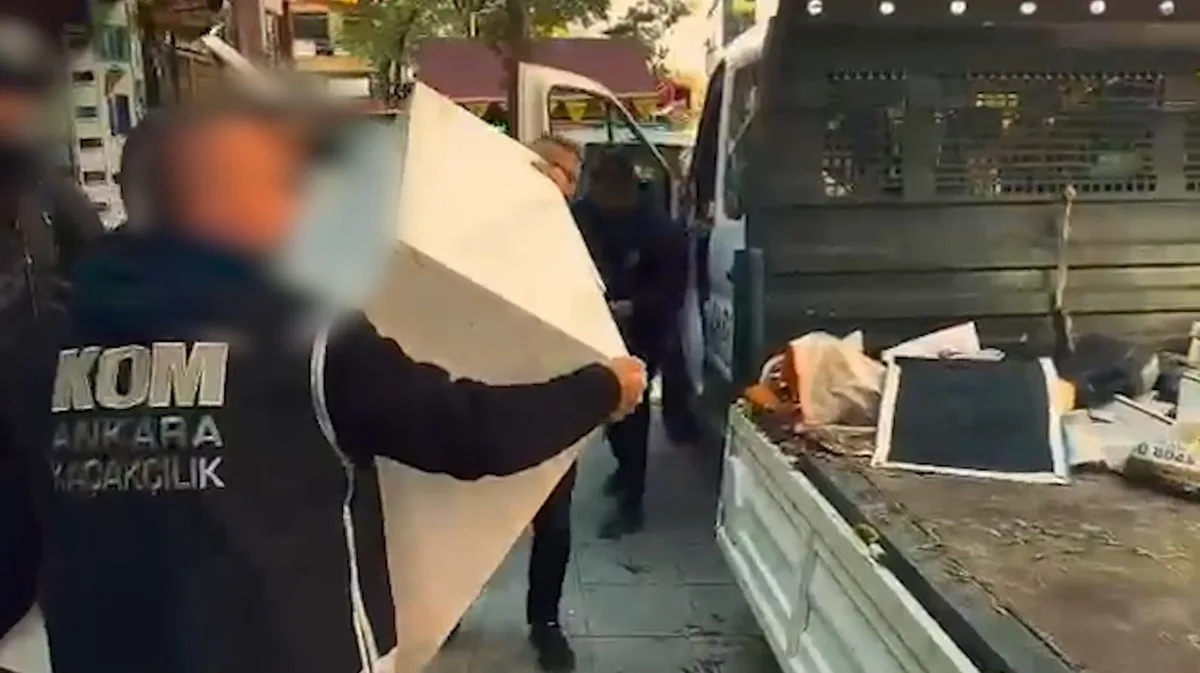 Ankara Çankaya'da kaçak tütün satılan işyerine operasyonda 9 şüpheli gözaltına alındı