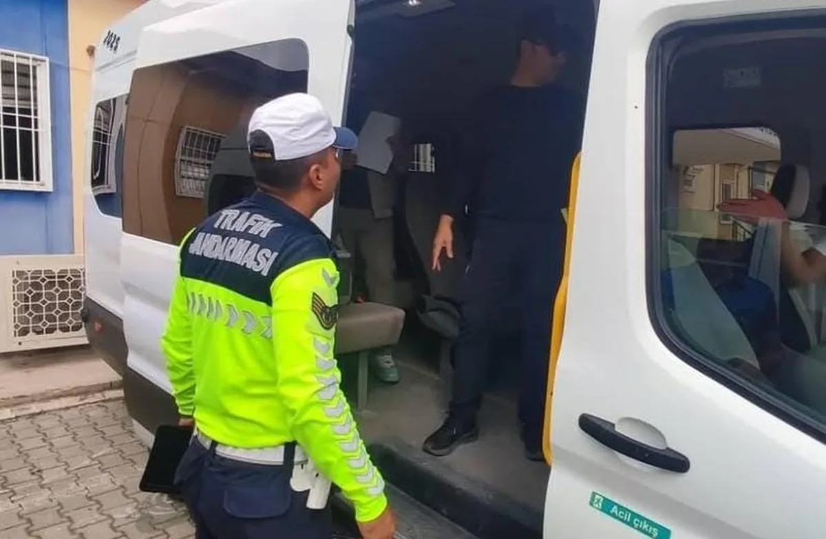 Kilis İl Jandarma Komutanlığı okul çevrelerinde asayiş ve trafik tedbirleri aldı