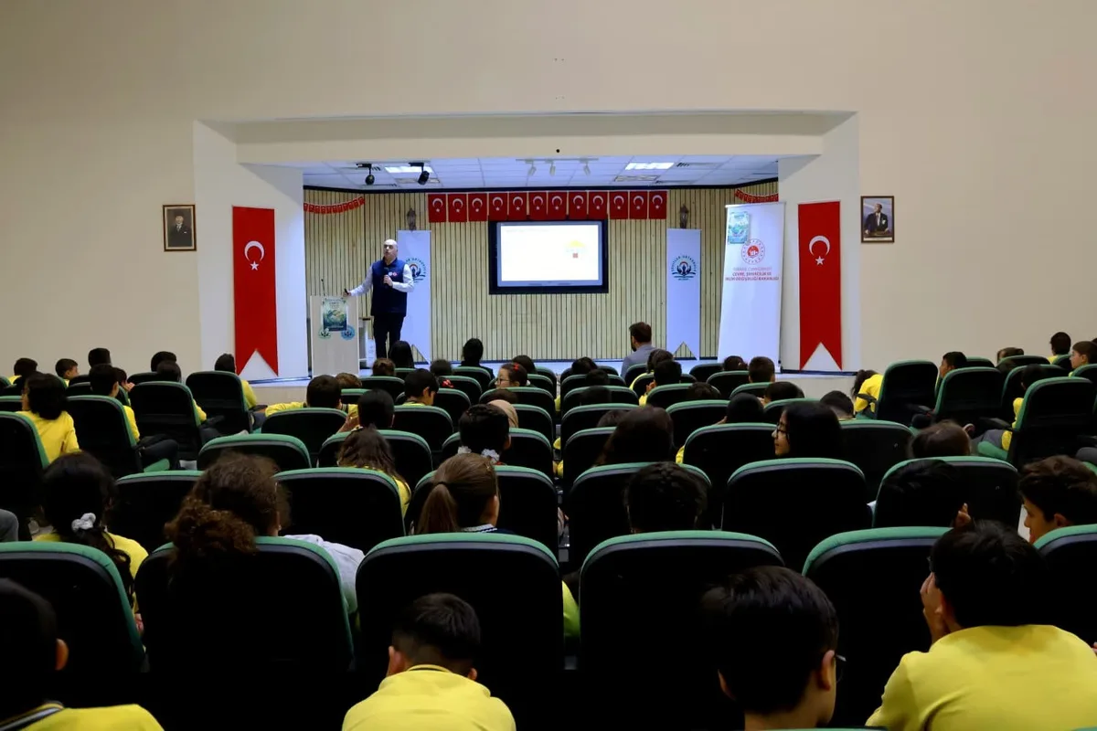 Bayburt’ta öğrencilere iklim değişikliği eğitimi verildi