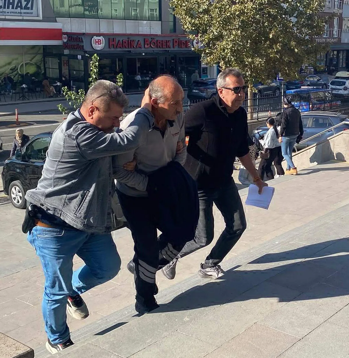 Tekirdağ Kapaklı'da oyuncak tabancayla kuyumcu soymaya çalışan Asaf Uzun tutuklandı