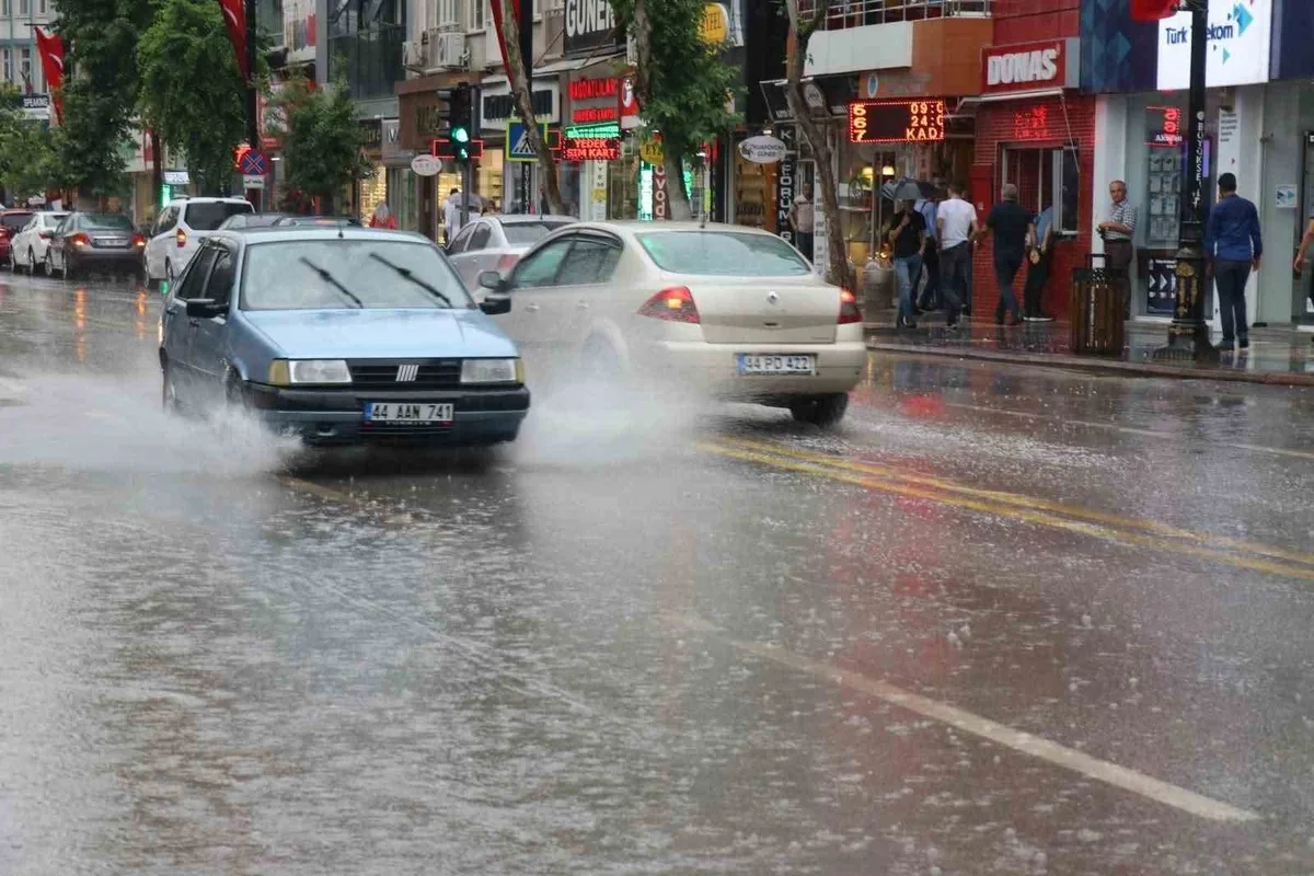 Meteoroloji, Malatya'nın güney ilçelerini kuvvetli yağışa karşı uyardı