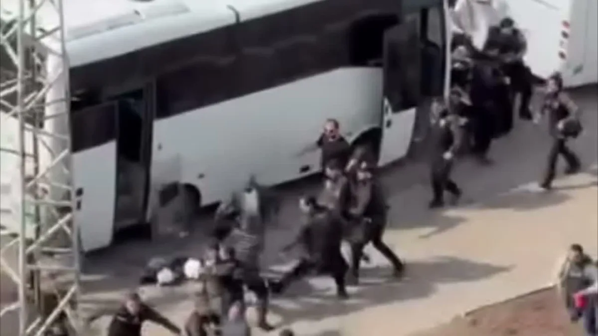 Diyarbakır Şehir Hastanesi şantiyesinde 75 işçiye 9. günde polis müdahale etti