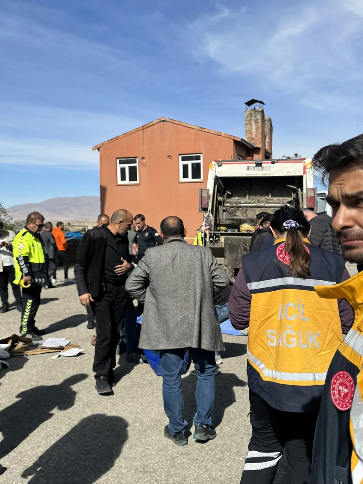 Erzurum Aziziye'de çöp kamyonuyla kadının ölümüne neden olan sürücü tutuklandı