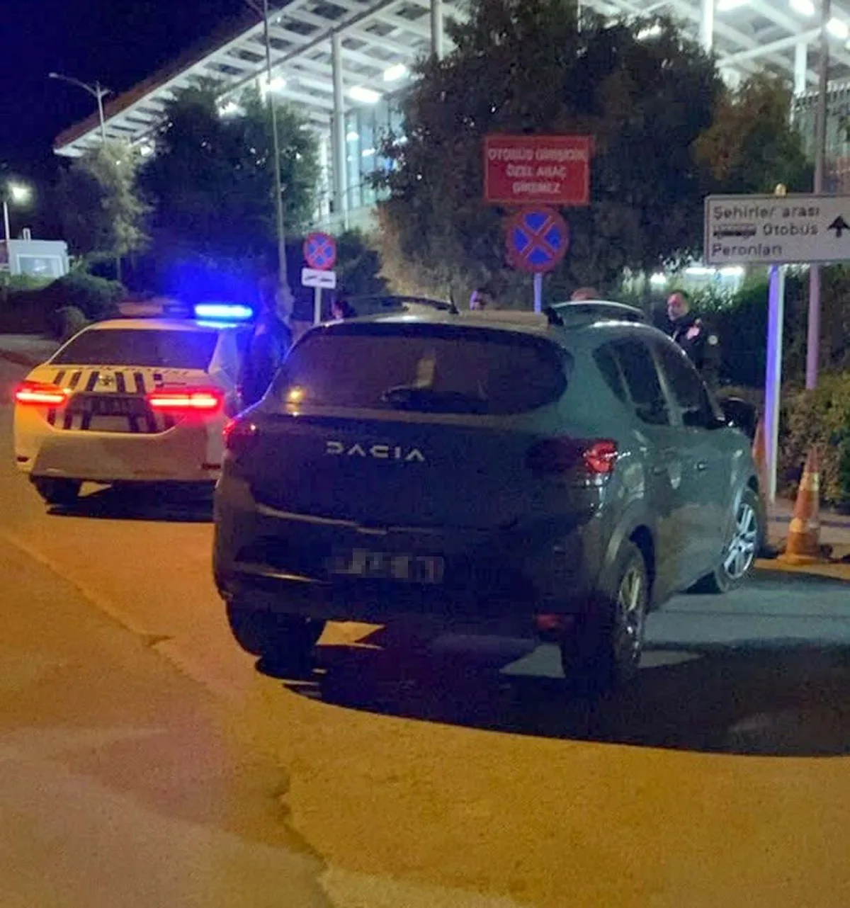 Muğla'da taksiciler korsan taksiciyi polise yakalattı, 100 bin lira ceza kesildi