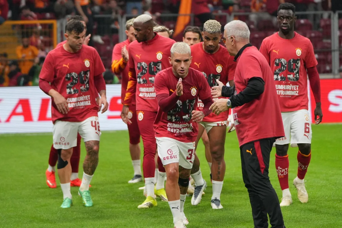 Galatasaray Fenerbahçe derbisine Sara'nın yerine Lemina'yla çıktı