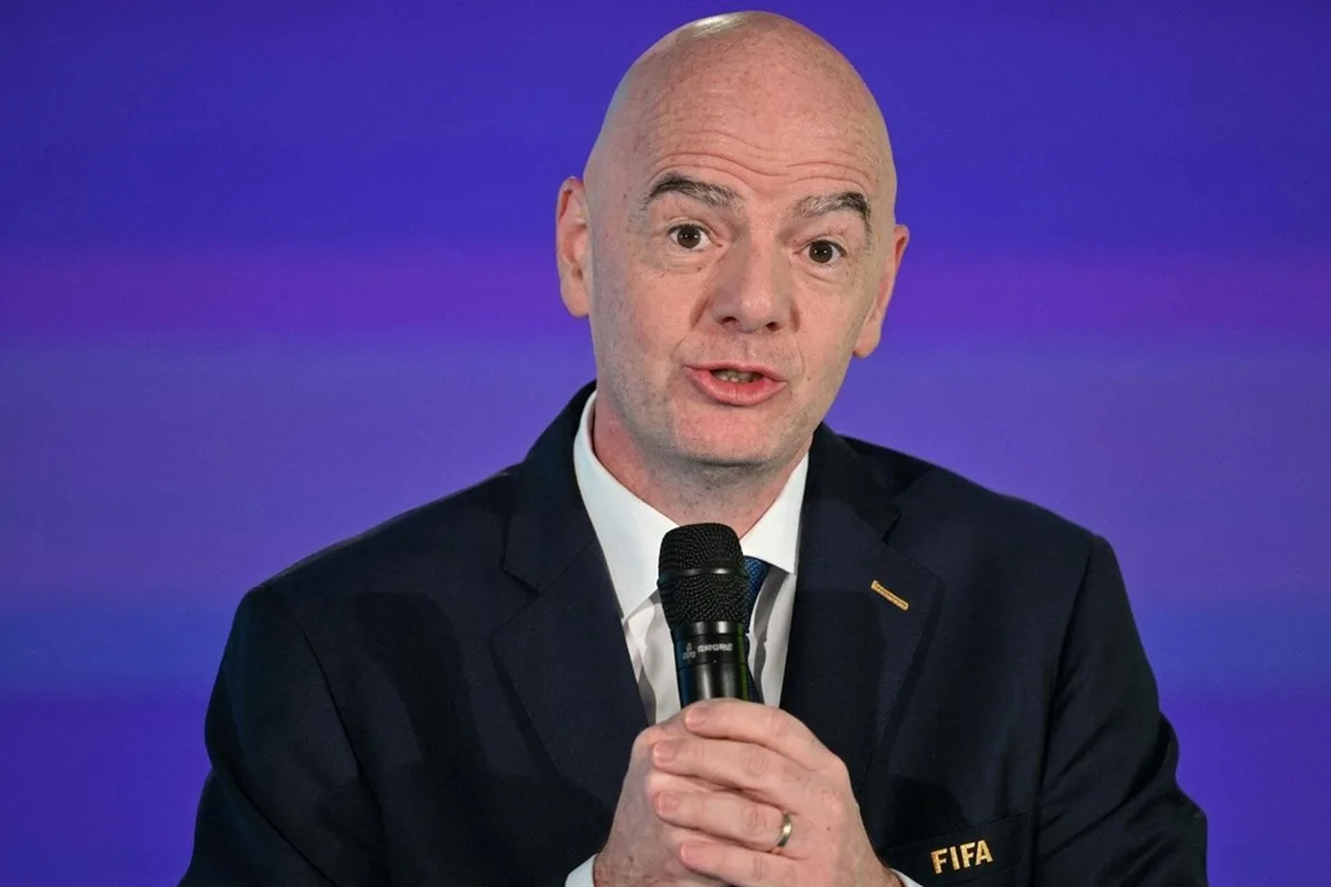 FIFA Başkanı Infantino, Dünya Kupası'nı yatırımcılara açma fikri nedeniyle özür diledi