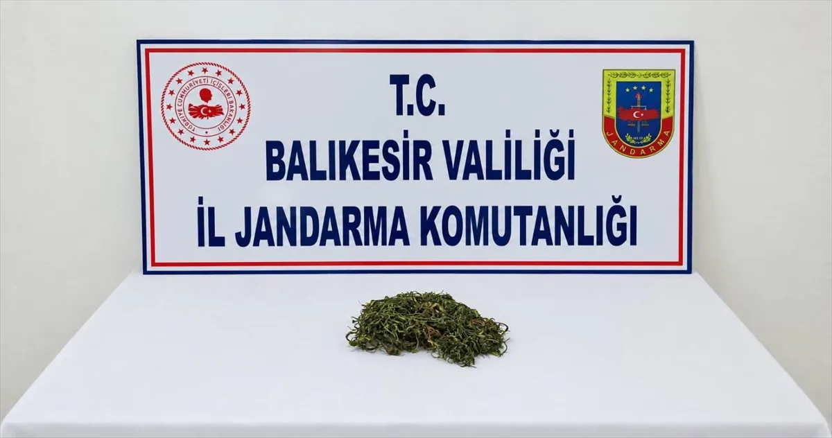 Susurluk'ta makineye gizlenen uyuşturucuya yönelik operasyonda 2 şüpheli tutuklandı