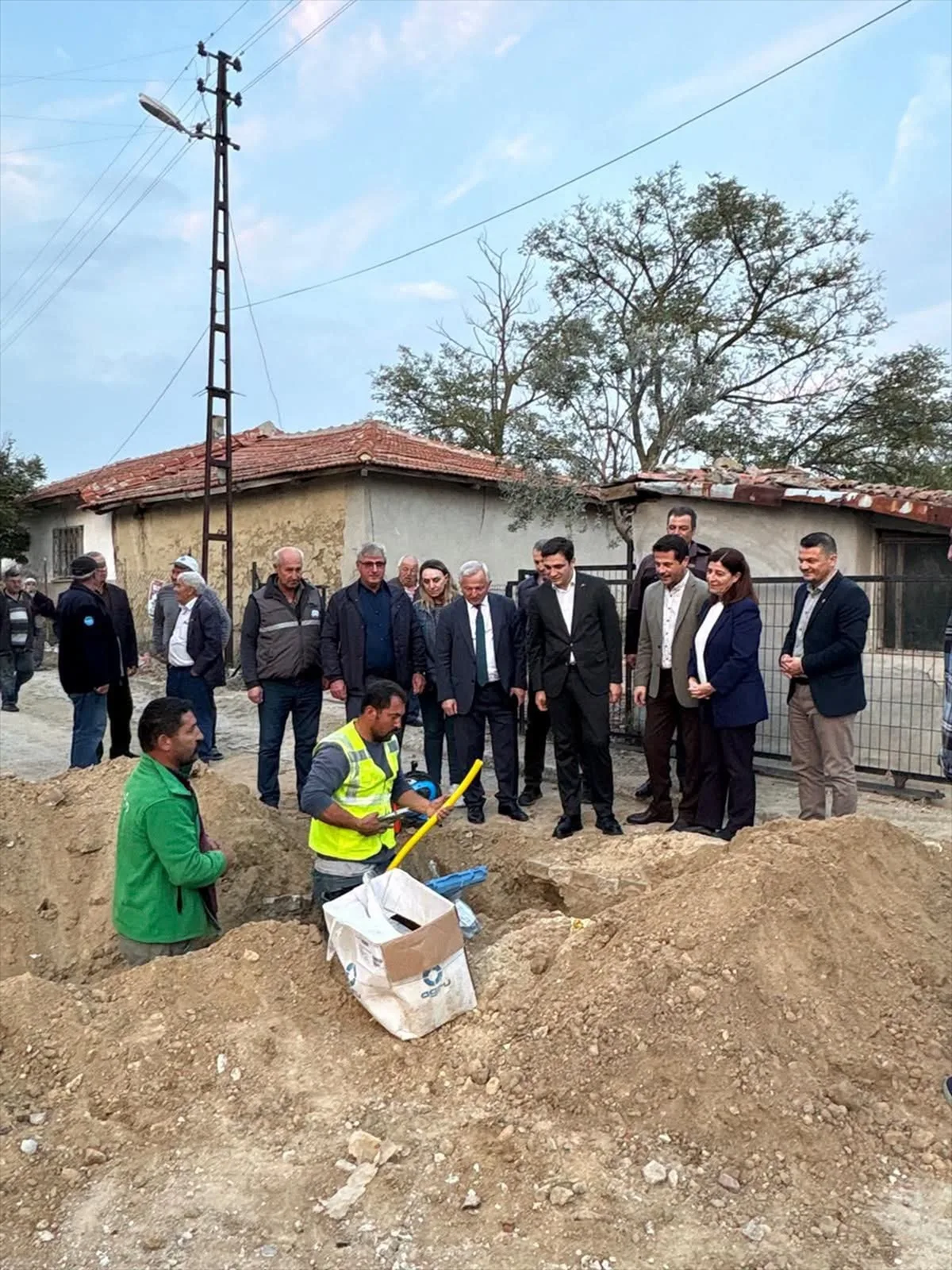 İpsala İbriktepe'de doğal gaz çalışmalarını AK Partili Aksal inceledi