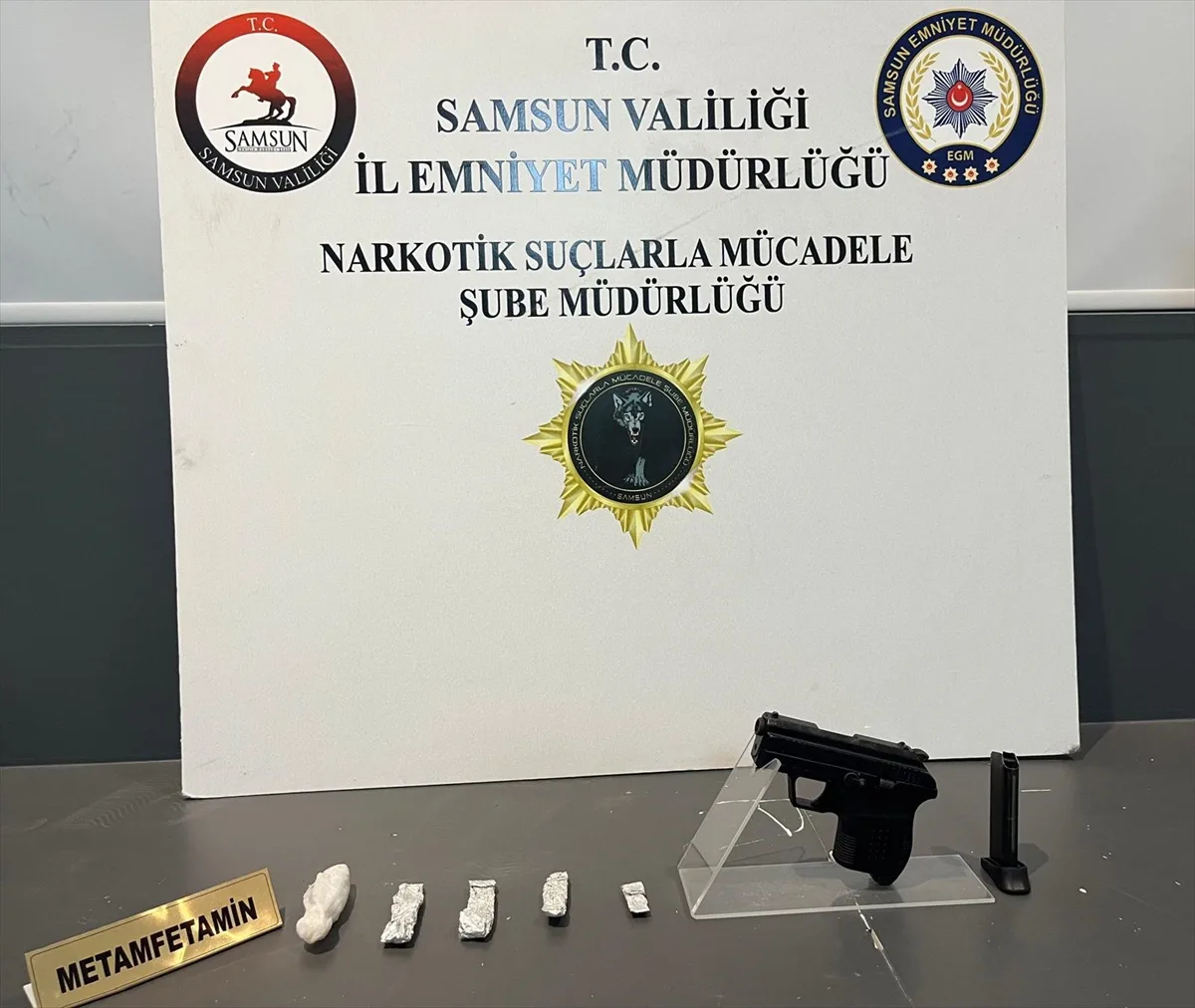 Samsun'da İlkadım ve Canik'te uyuşturucu operasyonunda 2 şüpheli gözaltına alındı.