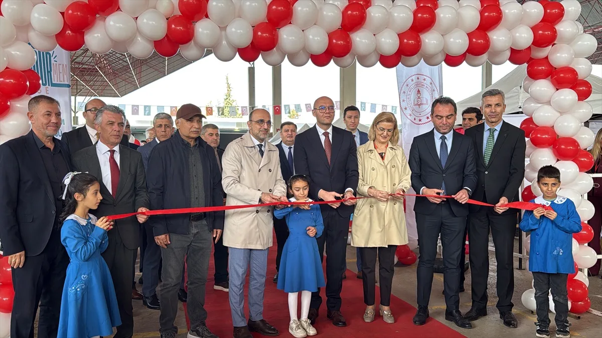 Burdur'da TÜBİTAK destekli tarım ve gıda şenliği törenle başladı