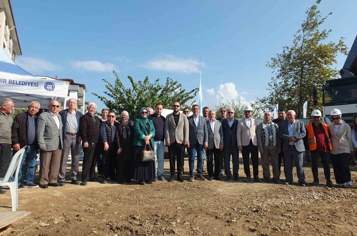 Balıkesir Burhaniye'de 2,5 dekarlık alanda cami temeli atıldı