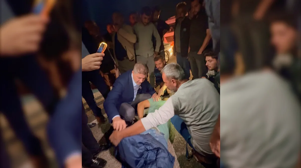 Adıyaman'da aracın çarptığı Hakan Ç.'ye ilk yardımı Vali Küçük ve vekil Şan yaptı