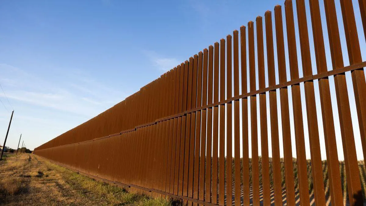 Trump döneminde ABD sınırı büyük ölçüde kapandı, 400 kilometre yeni duvar tamamlandı
