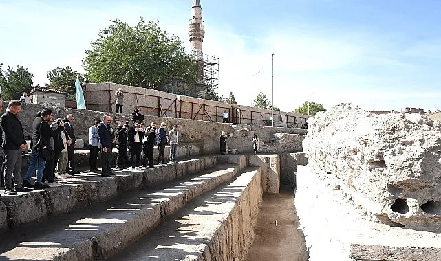 Başkan Altay: “Konya’nın Tarihi Hazinesi Lardende Kazısında Gün Yüzüne Çıkıyor”