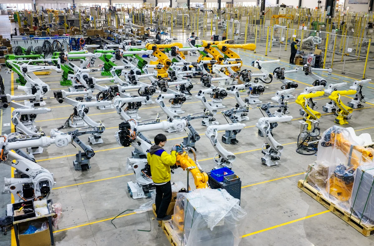 Çin'de imalat endeksi ekimde 49,3'e geriledi, yüksek teknoloji sektörü büyüdü