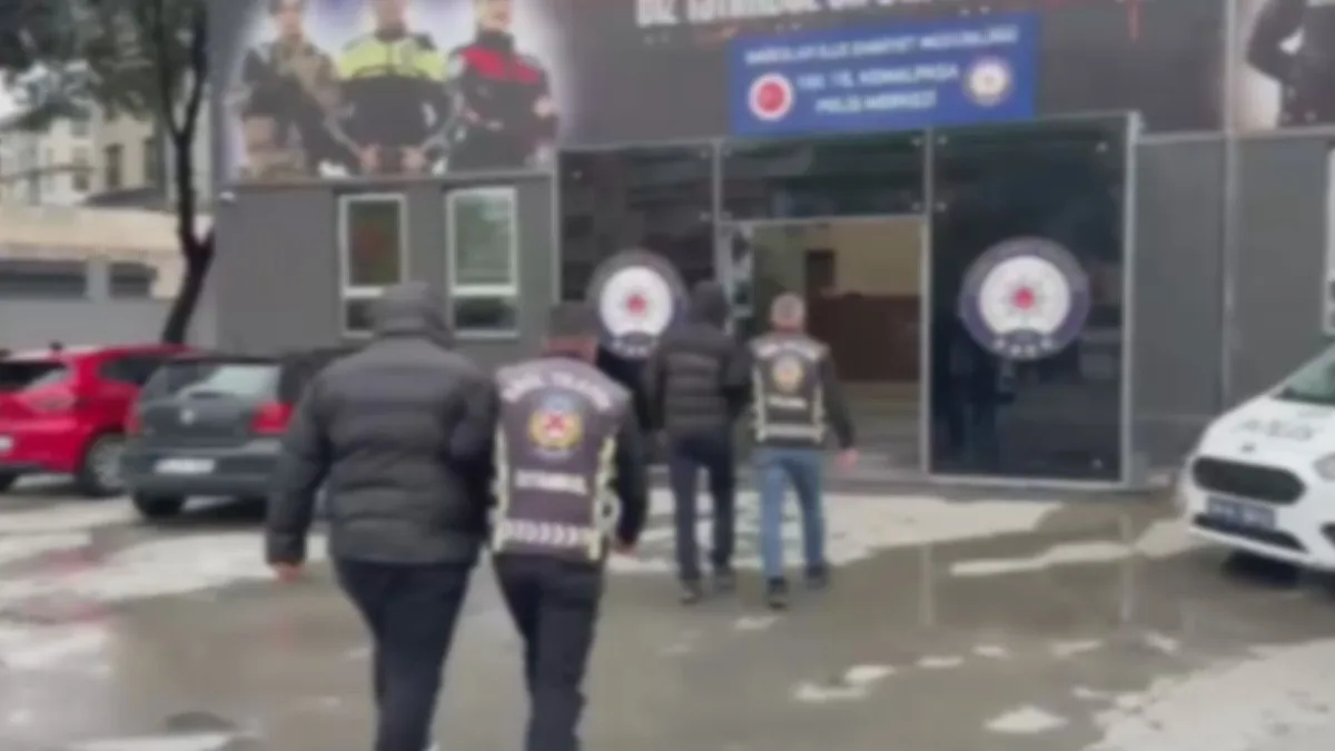 Bağcılar'da tartışan 2 sürücüye 360 bin lira ceza kesildi, ehliyetler 60 gün geri alındı
