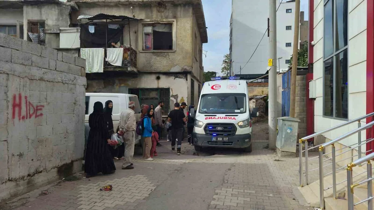 Adıyaman'da motosiklet sürücüsü, 5 yaşındaki çocuğu yaralayıp yaya olarak kaçtı