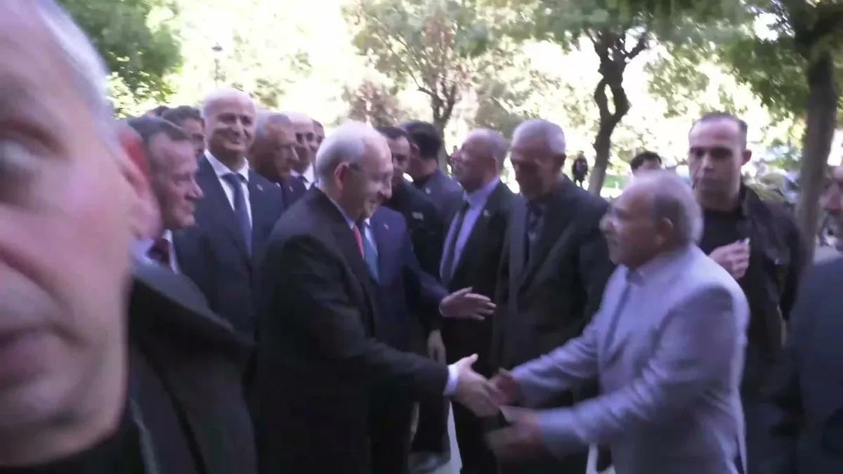 Kılıçdaroğlu Gaziantep'te esnaf için Esnaf Bakanlığı ve düzenleme çağrısı yaptı