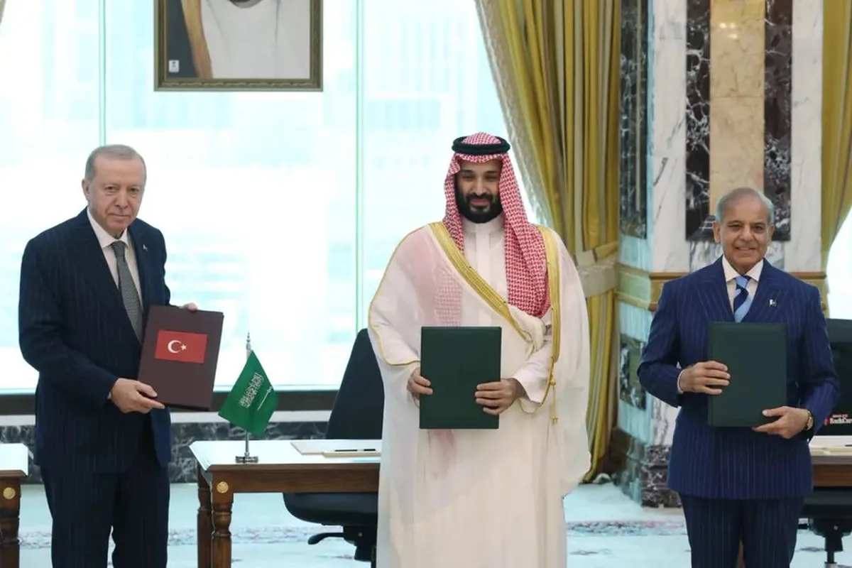 Emir, Mekke Anlaşması'nın Türkiye'yi İran'la sıcak çatışmaya sürükleyeceğini savundu