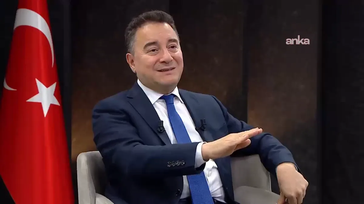 Ali Babacan, fon yasasının 7 milyon borsa yatırımcısının sorununu çözmediğini söyledi