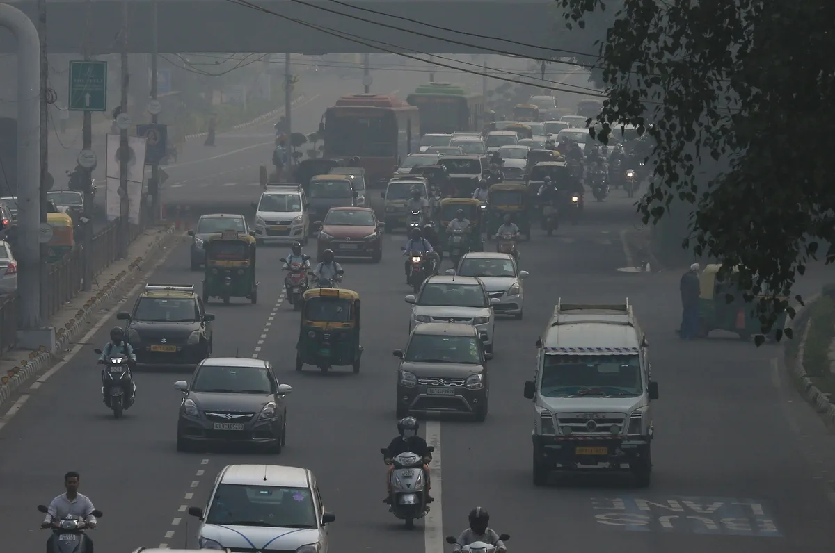 Delhi yönetimi hava kalitesi 300'e ulaşınca kömür ve dizel jeneratör yasağı getirdi