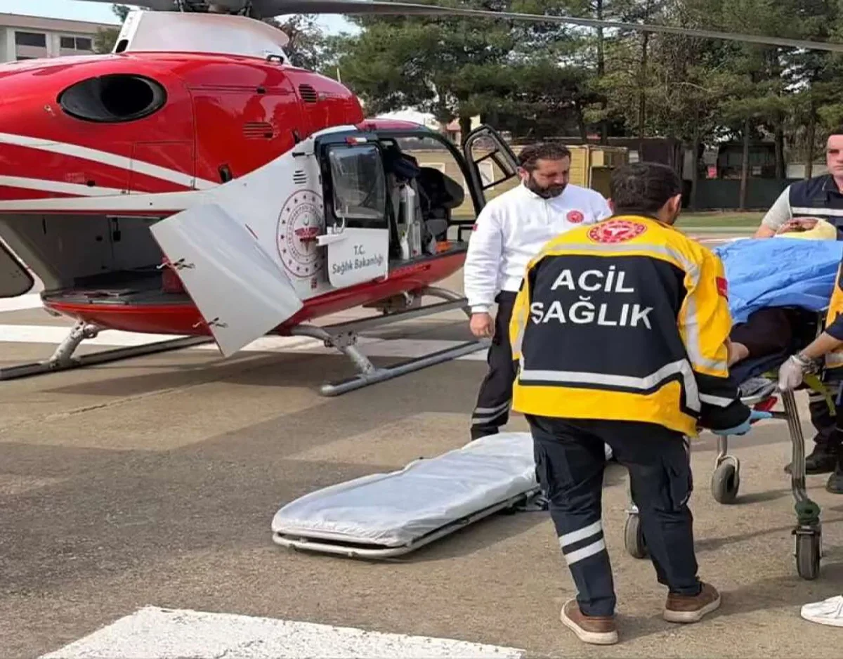 Şırnak'ta kritik yanık hastası ile kalp hastası bebek hava ambulansıyla sevk edildi