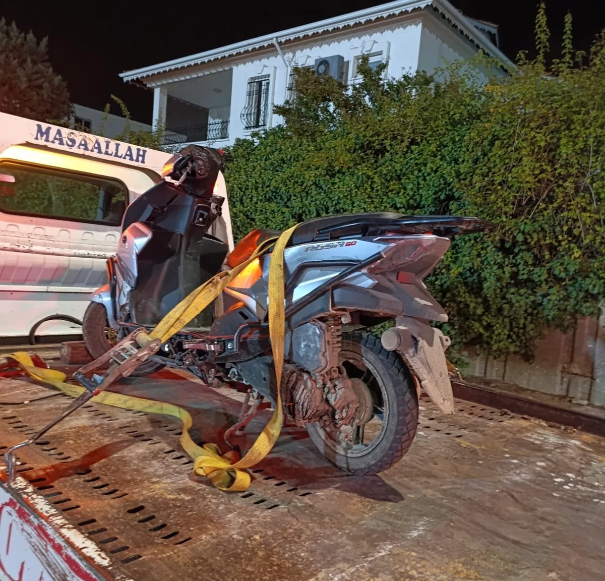 Adıyaman'da polisten kaçan ehliyetsiz motosiklet sürücüsüne 326 bin TL ceza! Plakası da yoktu