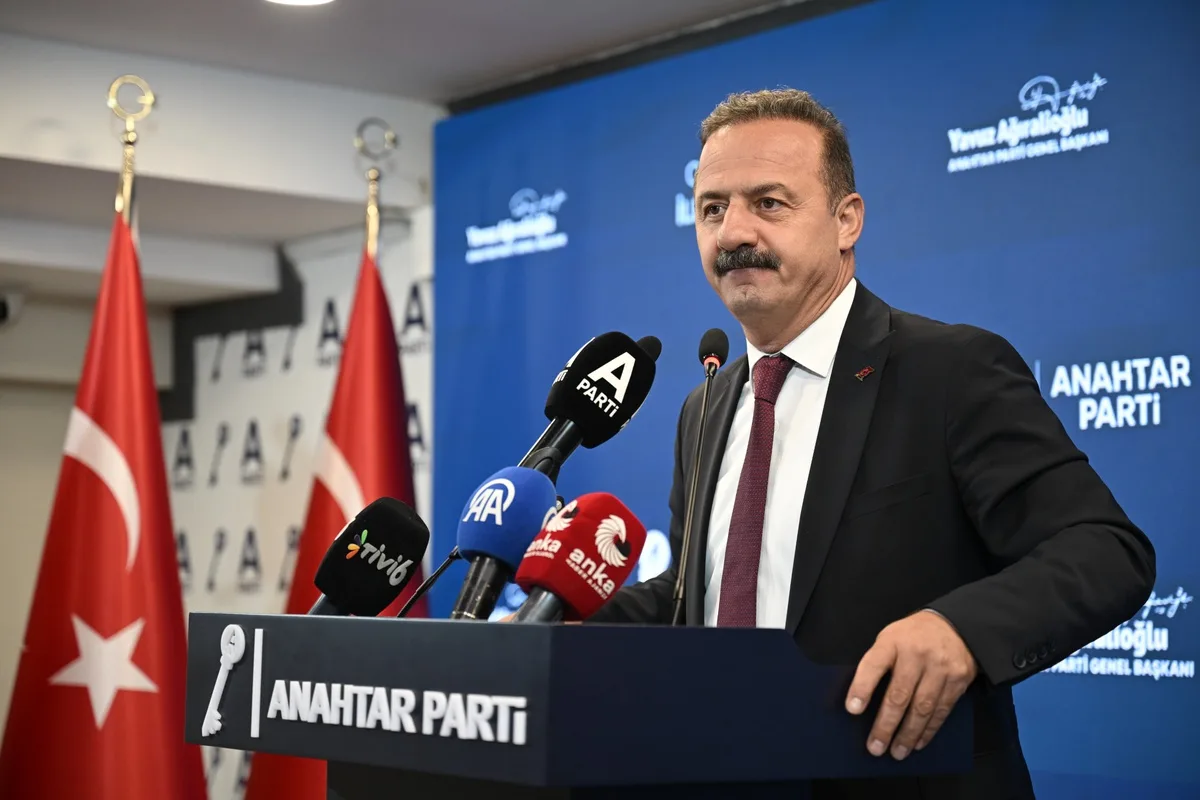 Ağıralioğlu, Halk TV'ye kayyım atanmasını sistematik sansür olarak kınadı