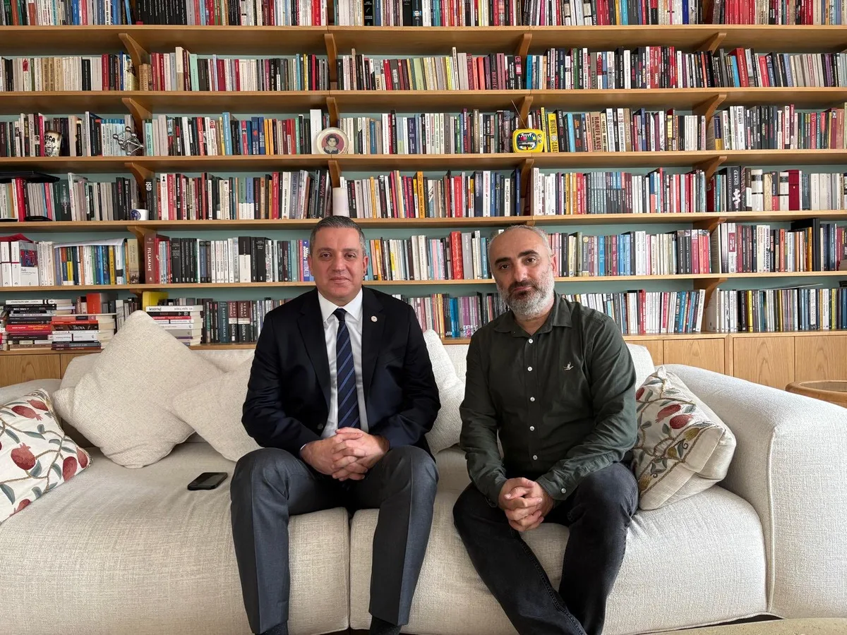 Ev hapsindeki gazeteci Saymaz, Barolar Birliği Başkanı Sağkan'a teşekkür etti