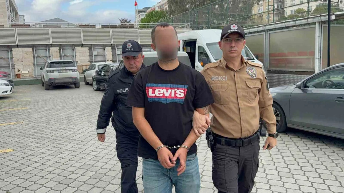 Evinde ölü bulunan gencin arkadaşı gözaltına alındı