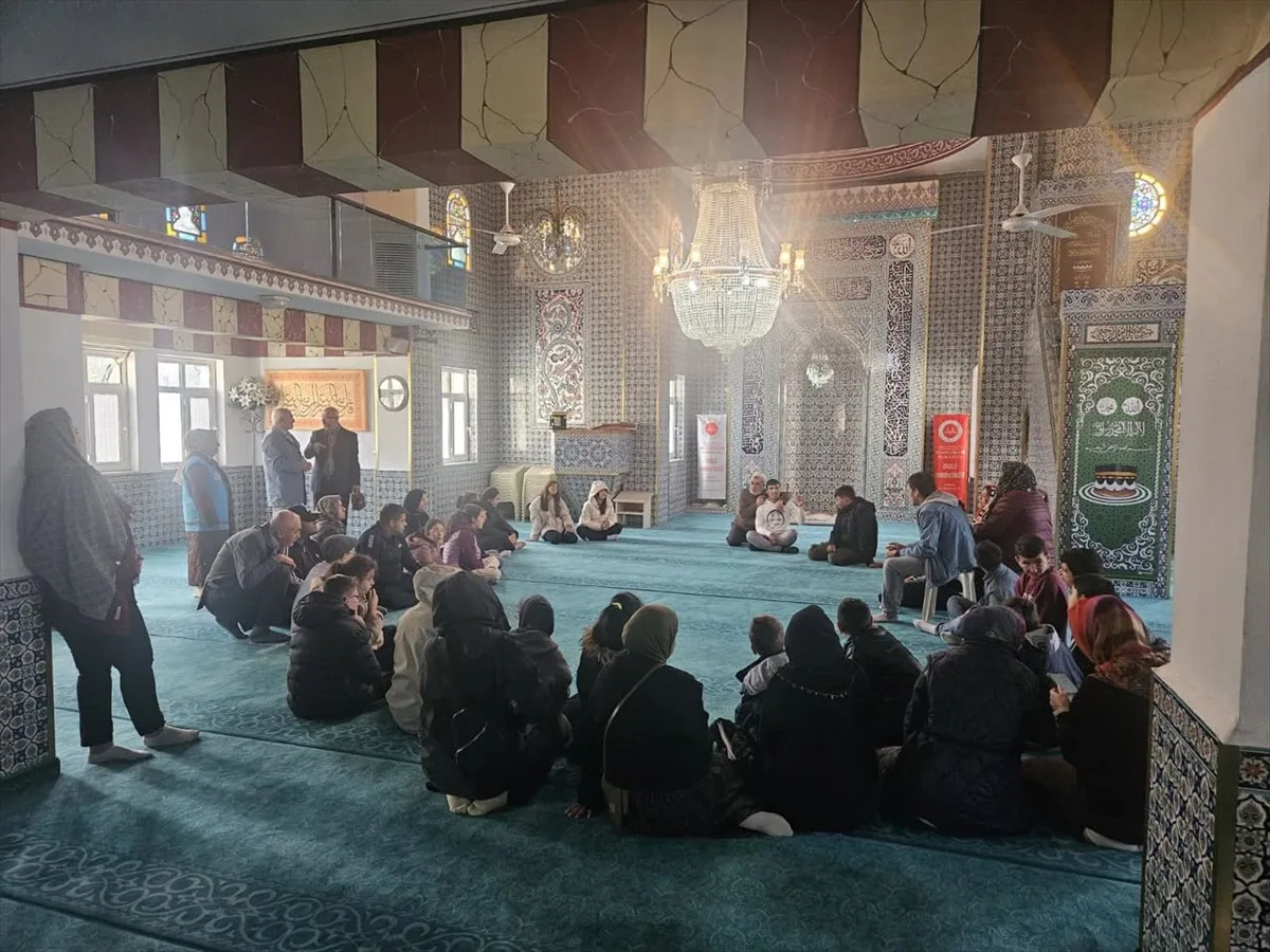 Edirne'de Ahilik konferansı, masa tenisi turnuvası ve kitap günleri düzenlendi