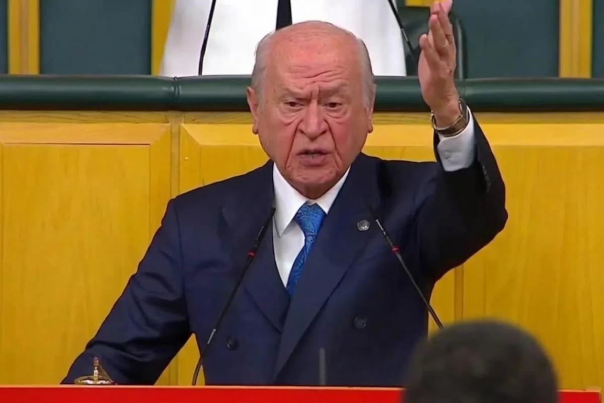 Bahçeli’den Türk gençlerine "Fransa" mesajı: Heveslenmeyin, Türkiye’ye sahip çıkın