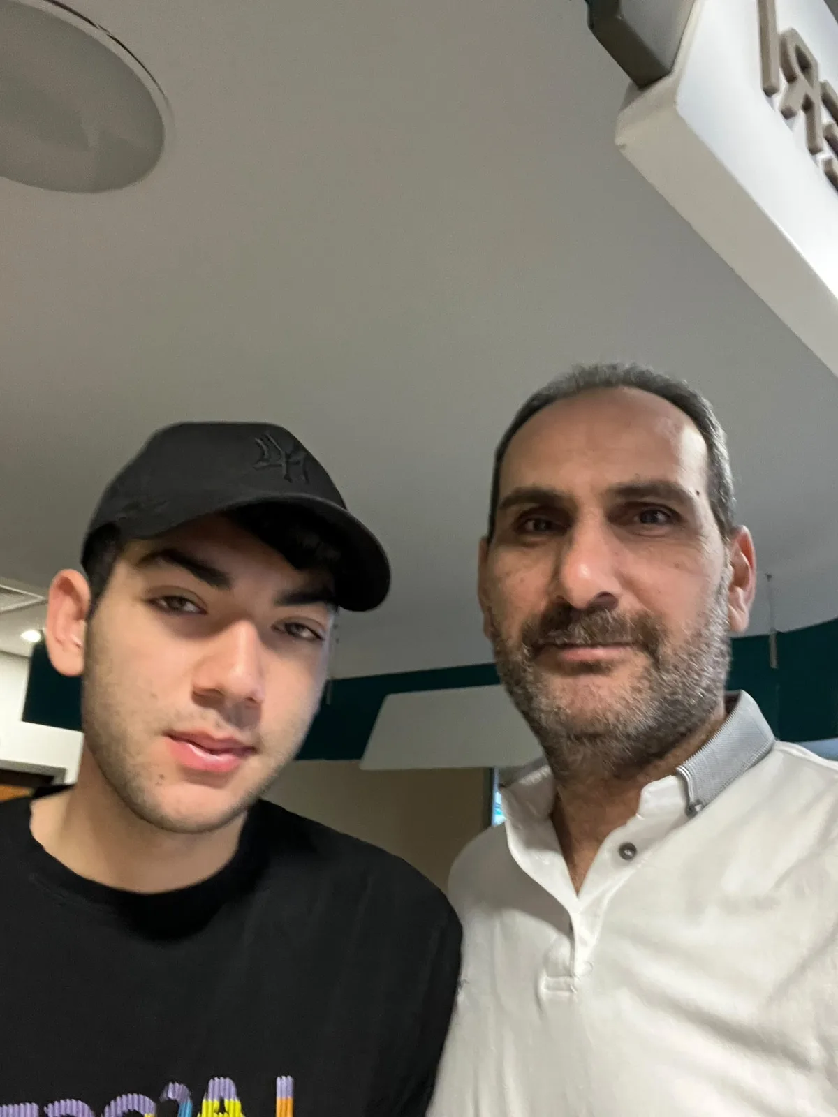 Celal Karadağ, 3 donörün vazgeçtiği lösemi sürecinde babasından nakille iyileşti