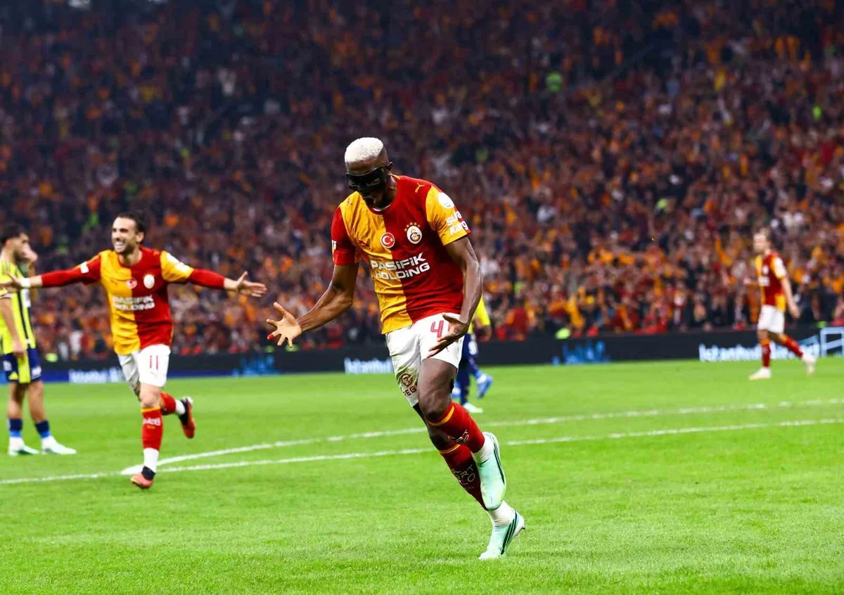 Osimhen Fenerbahçe derbisinde attığı 2 golle ligdeki gol sayısını 8'e çıkardı