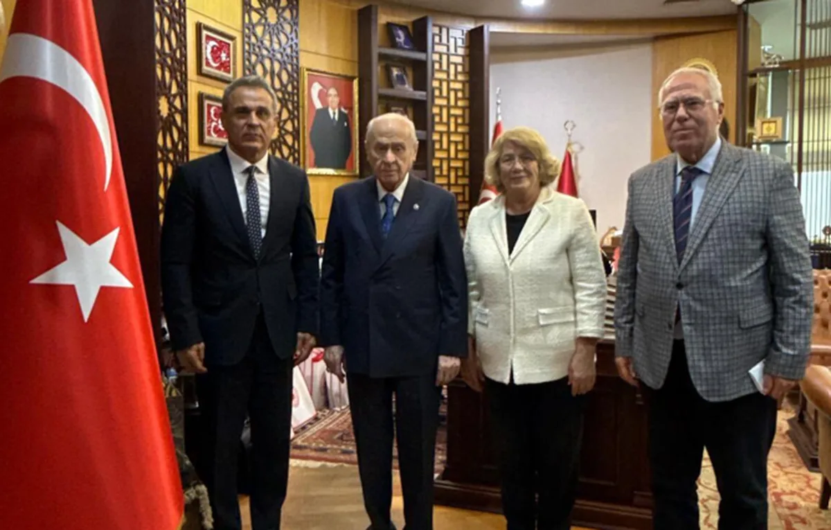 Bahçeli, cemevlerine ibadethane talebiyle Alevi Vakıfları Federasyonu ile görüştü