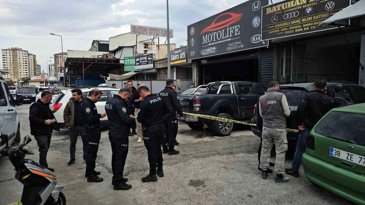 Kayseri Kocasinan'da oto tamircisinde tüfekle açılan ateşte 1'i ağır 3 kişi yaralandı