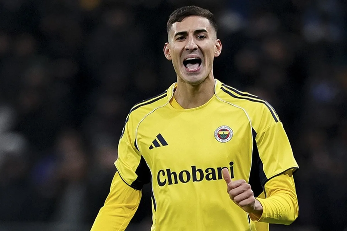 Fenerbahçe'de Mert Müldür sevinci