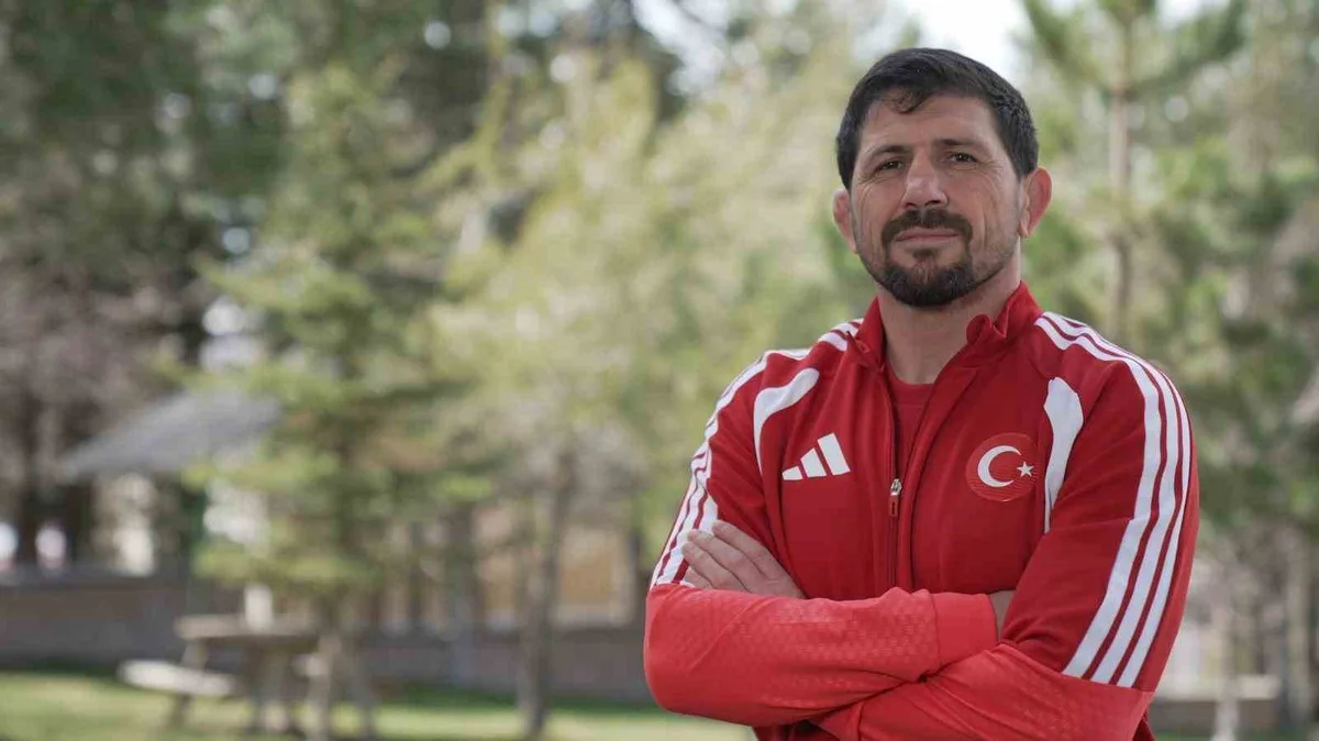 Kadın Güreş Milli Takımı, Astana'da İstiklal Marşı'nı okutmayı hedefliyor