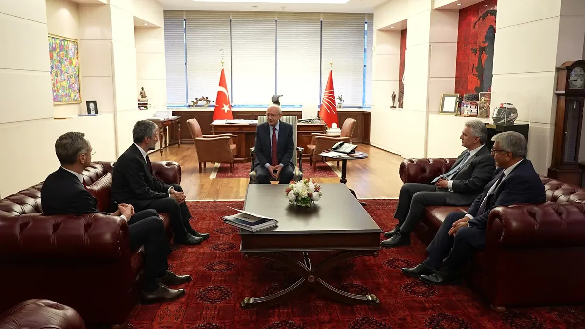 CHP Genel Başkanı Kılıçdaroğlu, TÜSİAD Yönetim Kurulu Başkanı Ozan Diren ile görüştü