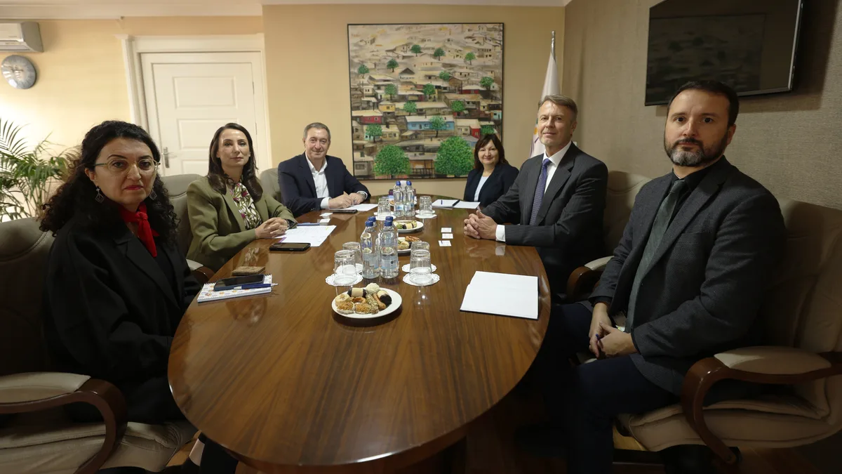 DEM Parti Eş Genel Başkanları, AB Türkiye Delegasyonu Başkanı Orav ile görüştü