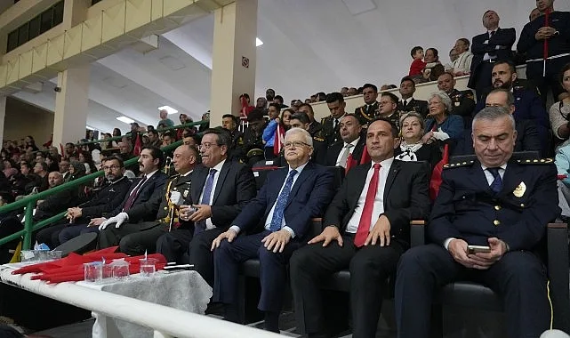 Cumhuriyetimizin 103. Yılı Burhaniye’de Coşkuyla Kutlandı