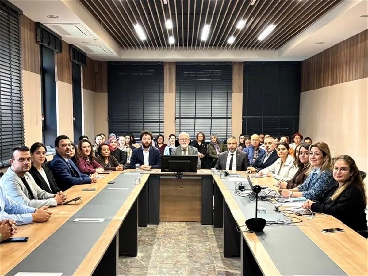 Eskişehir'de anne bebek sağlığı için riskli gebeler ve lohusaların takibi ele alındı