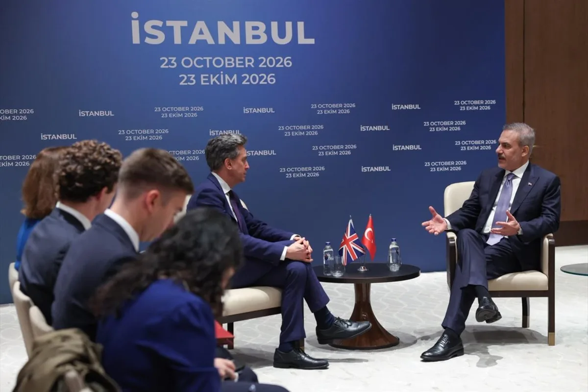 Türkiye'nin ev sahipliği yaptığı kritik zirve başladı! 7 ülke aynı masada