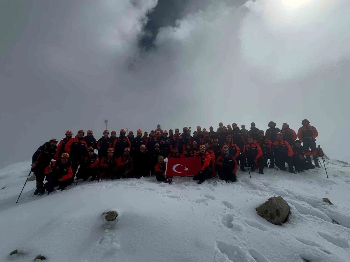 Eskişehir AFAD, 16 ilden 60 personelin katıldığı Isparta kampında yer aldı