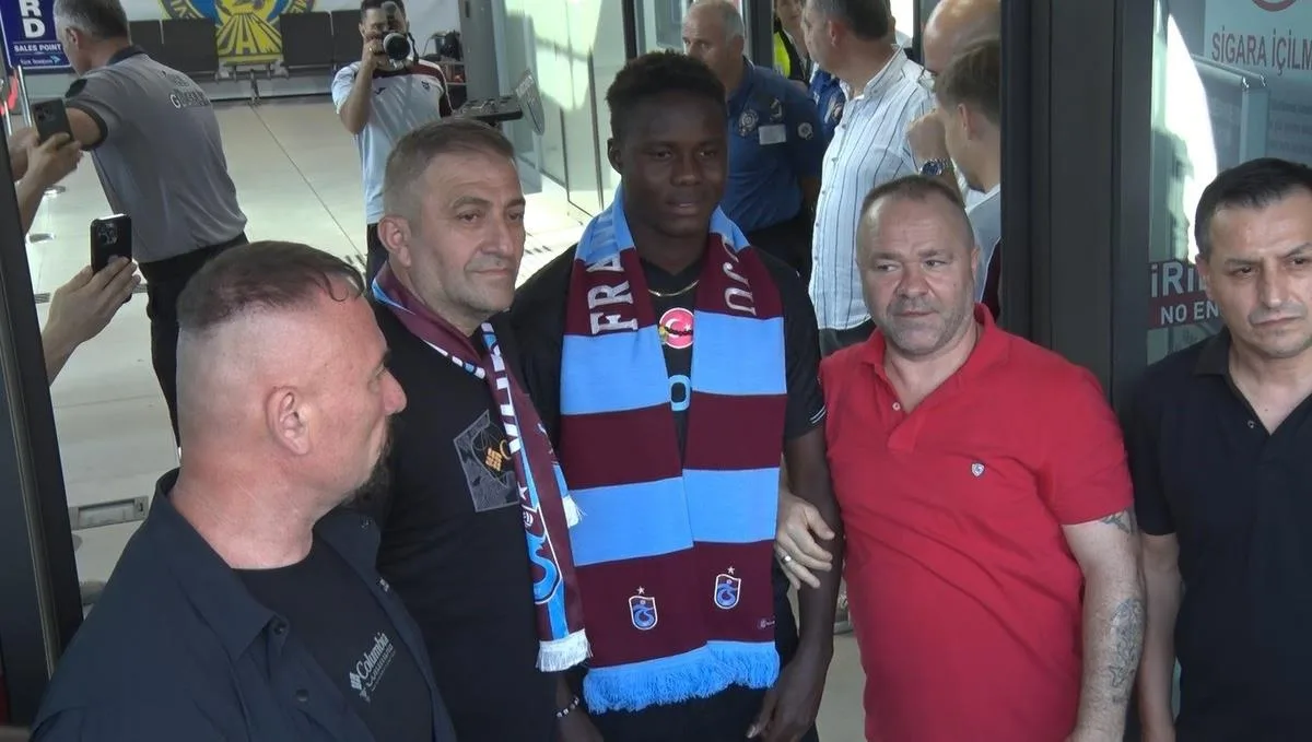 Franculino Dju kimdir? Trabzonspor'a 17 milyon euroya gelen golcü nereli?