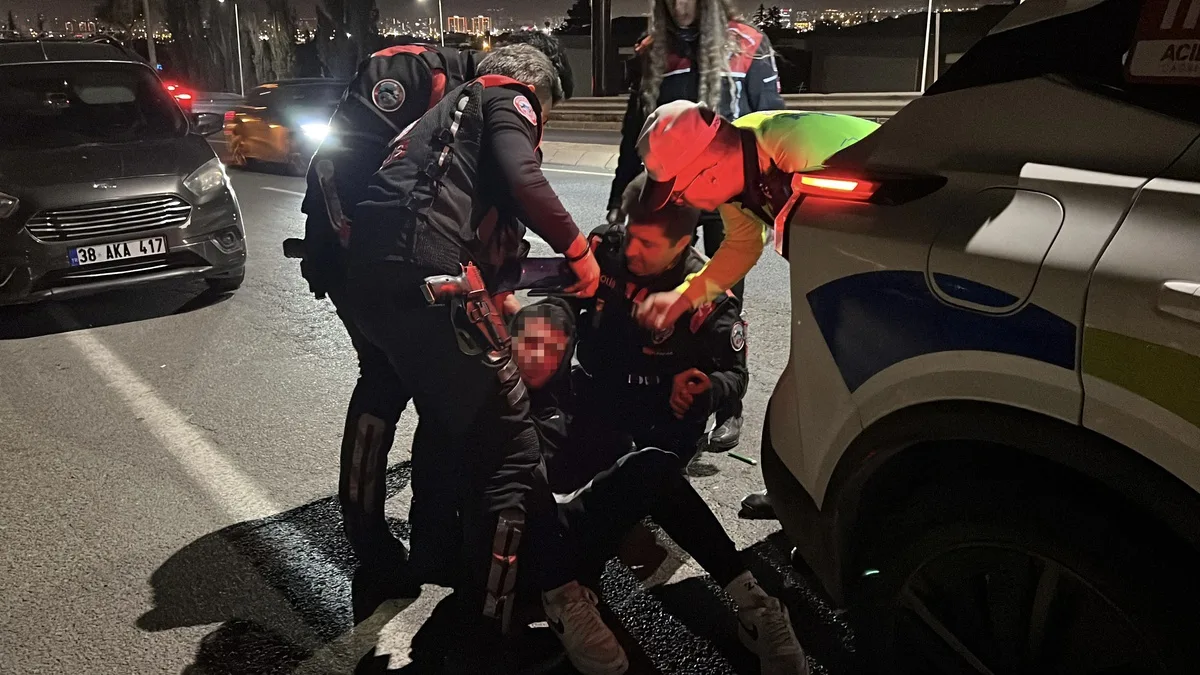 Kayseri'de 18 yaşını doldurmasına 4 gün kala ehliyetsiz sürücüye 335 bin TL ceza kesildi