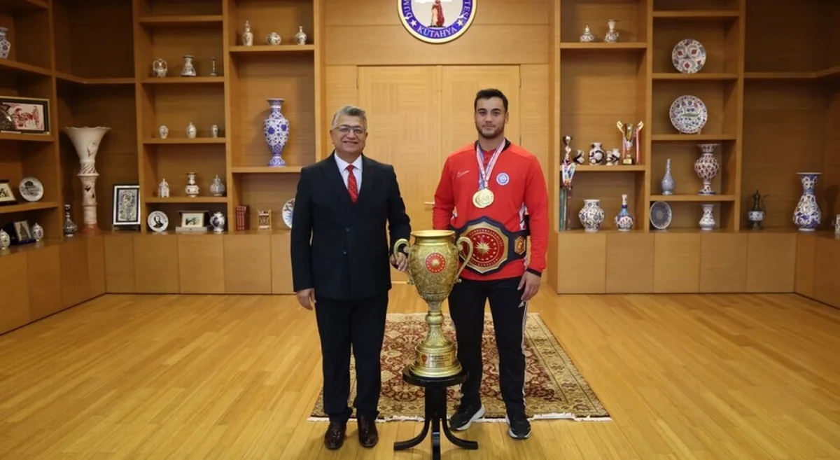 DPÜ’lü Melih Özdemir Cumhurbaşkanlığı Kupası’nda şampiyon oldu